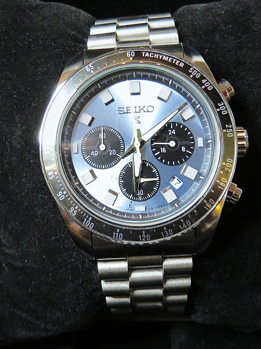 Seiko Prospex Speedtimer Solar Chronograph SSC935 - Full Set (Box & Papers)